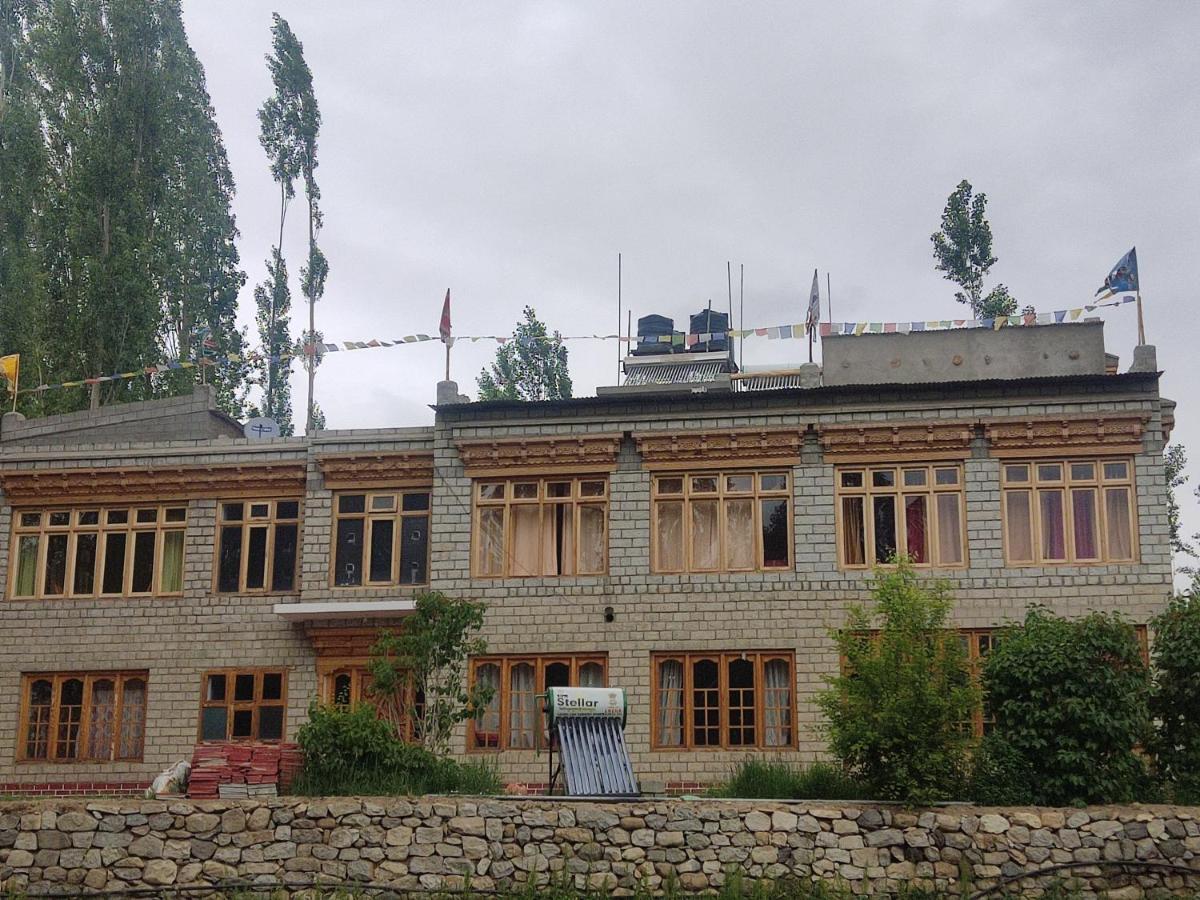 Streamlet Homestay Leh Exterior photo